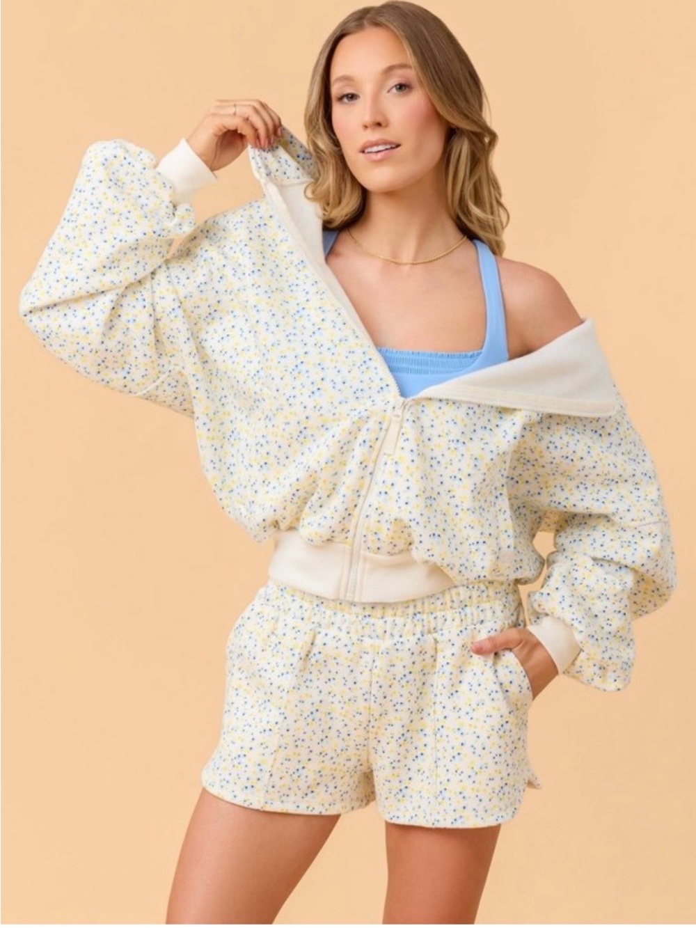 Blogilates Marshmallow Hoodie in White Floral - XL